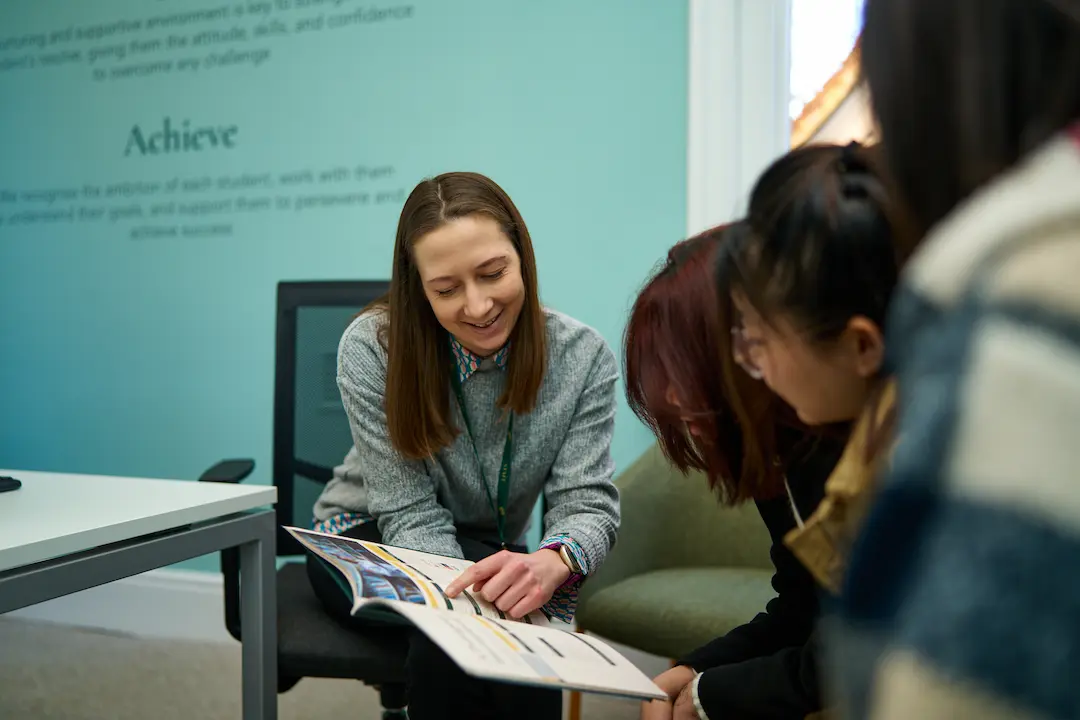 Logo of The Worthgate School